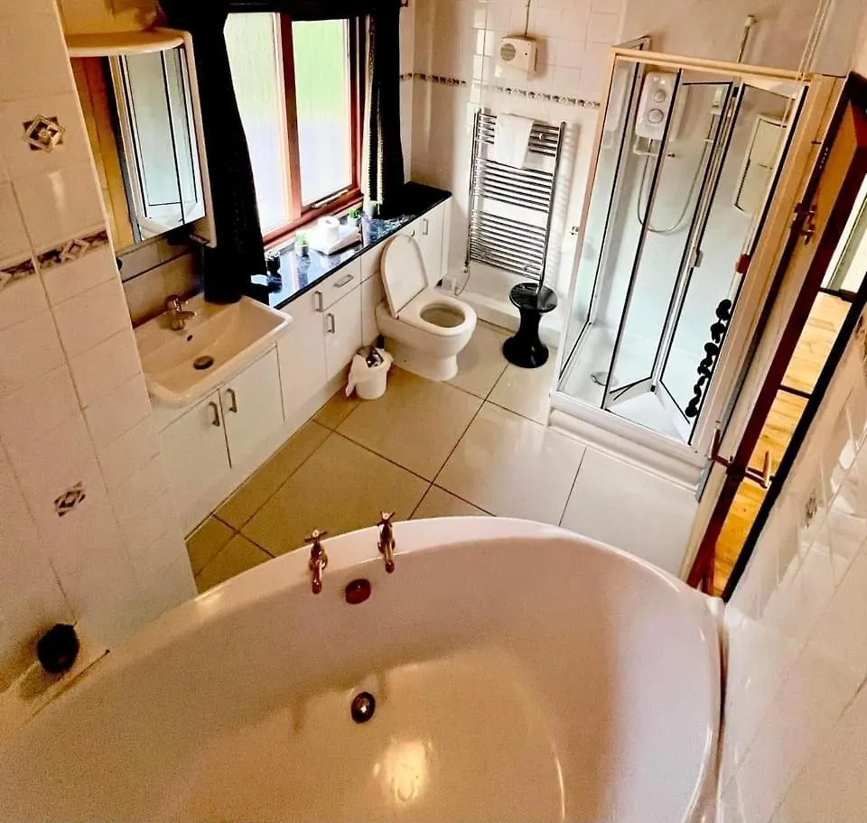 Holly Lodge 12 Hot Tub York